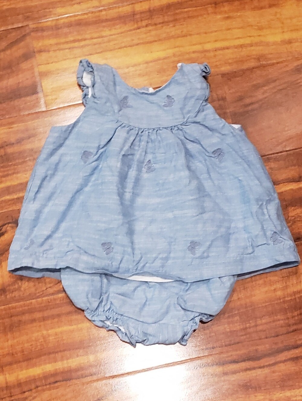 Janie and Jack EUC 18-24 months  chambray butterfly embroidered 2-piece set